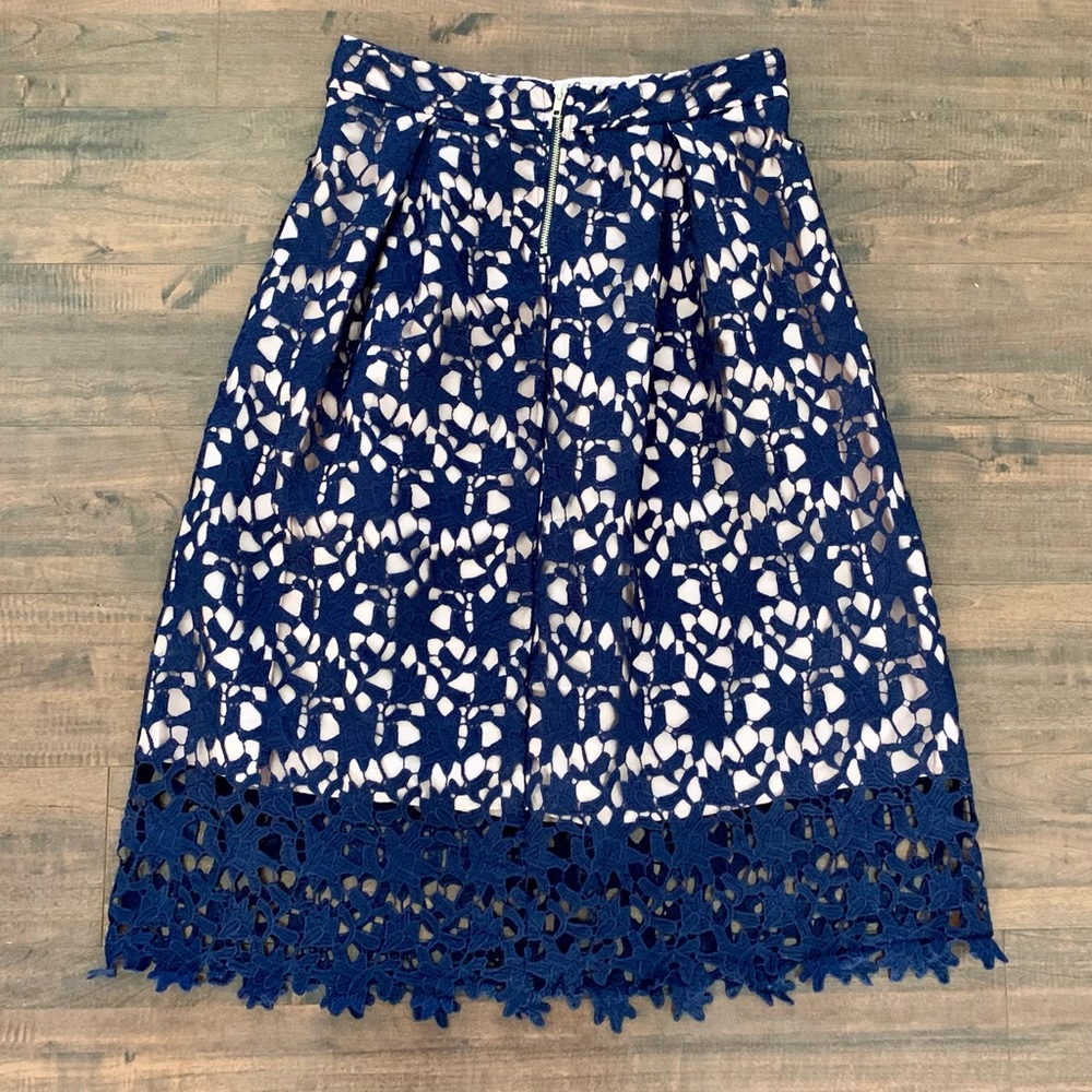 Blush Noir Navy Lace and Pink underlay Skirt SZ- L - Picture 7 of 10